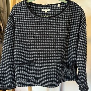 Max Studio Black and White Textured Knit Top | Business | NWOT | Medium